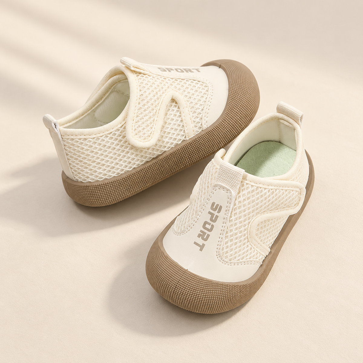 Childrens Breathable Mesh Sports Shoes