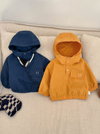 Lightweight Hooded Windbreaker